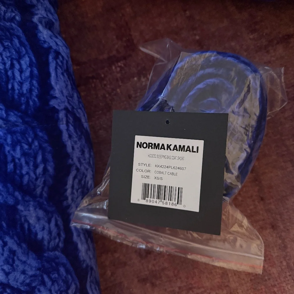 Brand New NORMA KAMALI - Hooded Sleeping Bag Coat Short - Picture 3 of 8
